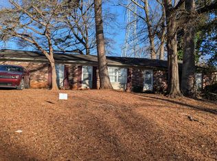 2042 Evergreen Dr, Boiling Springs, SC 29316