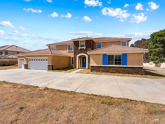 4th image of 658 E Lago Lindo Rd