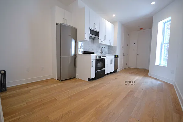 Rented by Bold New York | media 24