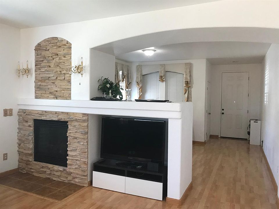 1st image of 3060 Lanai Ct