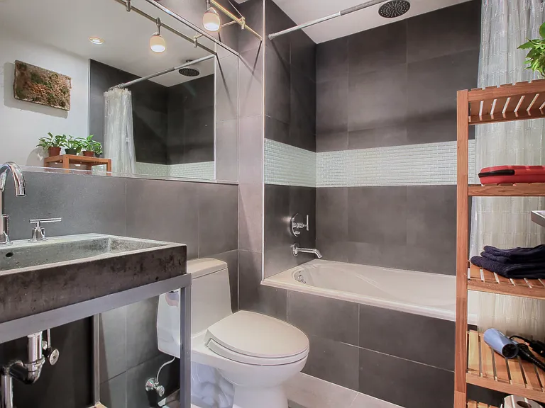 225 Maujer St #PHB — Photo 14