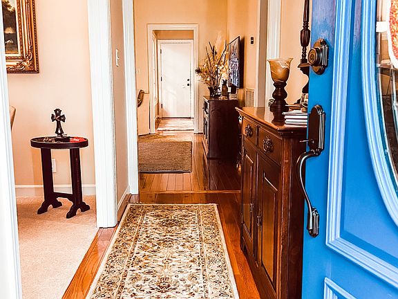 5th image of 314 Peartree Dr