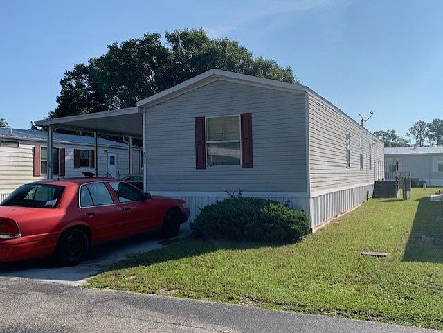 1st image of 4715 Breezer Dr #182