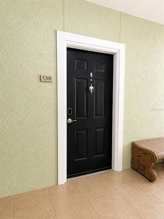 1 bed, 1.0 bath, 672 sqft, $1,950 — Photo 1