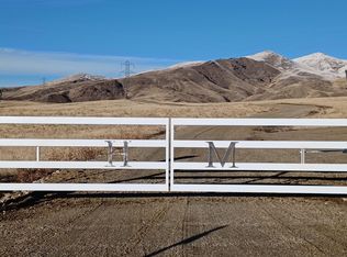 4001 Harmony Ln, Emmett, ID 83617