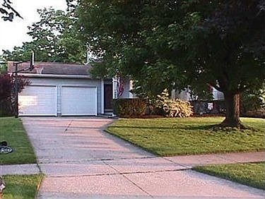 1st image of 5950 Springwood Dr