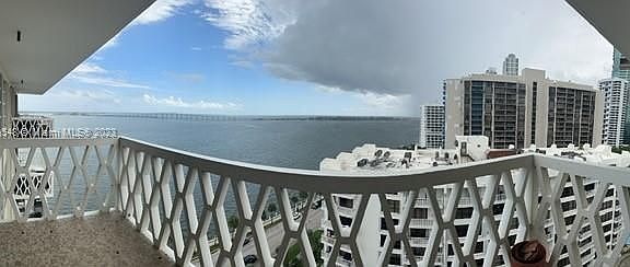 4th image of 1430 Brickell Bay Dr #1306