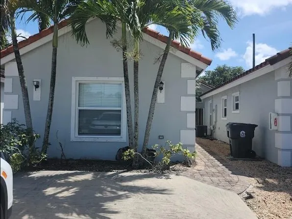 4828 Cambridge St, Lake Worth, FL 33463