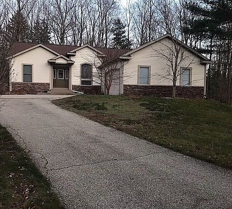 Asphalt driveway 
