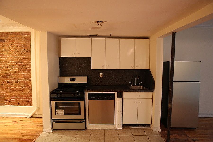 1st image of 56 S Oxford St APT 1