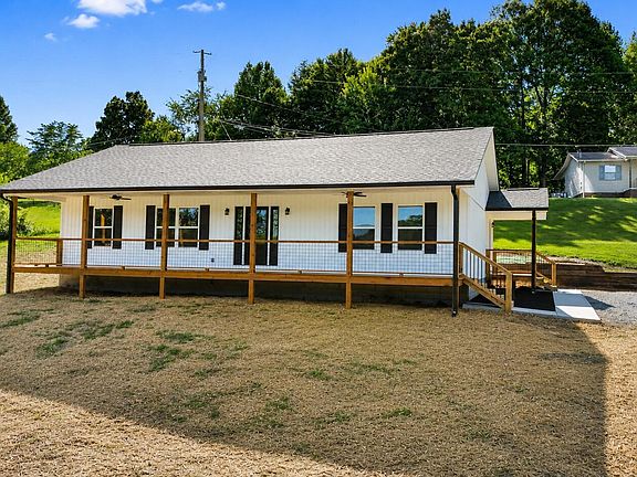 2nd image of 125 Canada Dr