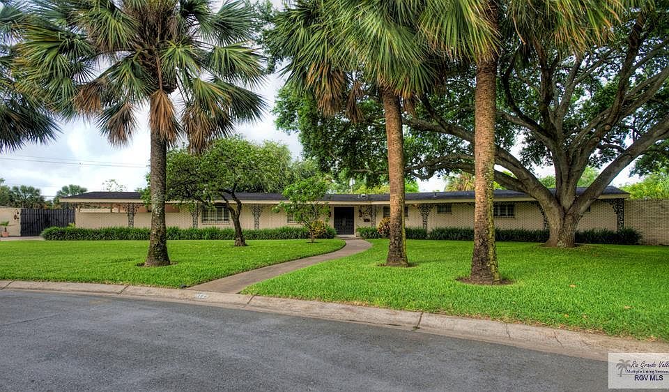 1st image of 104 Robins Ln