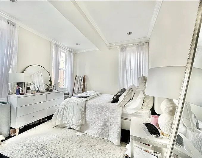 448 W 19th St #PHH — Photo 3