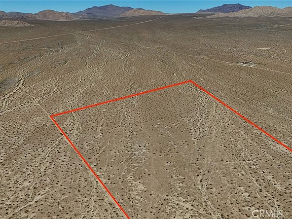 3rd image of 704 Haynes Rd