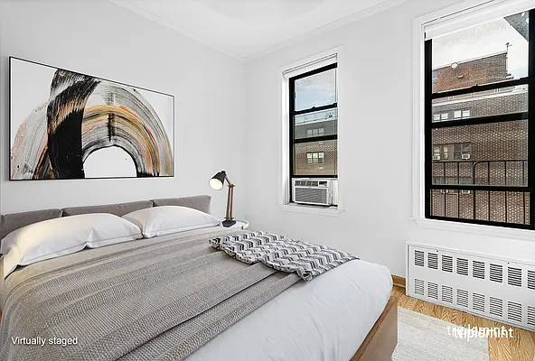 Sold by Triplemint | media 6