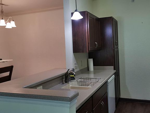 4th image of 2718 Northview Rd Unit 13