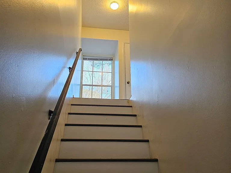 59 Knollwood Cir — Photo 20
