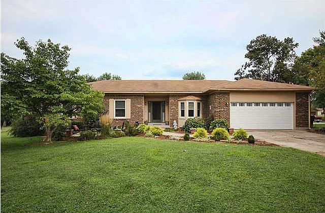 1st image of 4903 Fox Chase Dr
