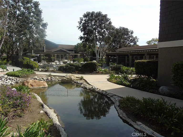 148 Streamwood — Photo 15