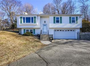 17 Heather Ct, New Milford, CT 06776