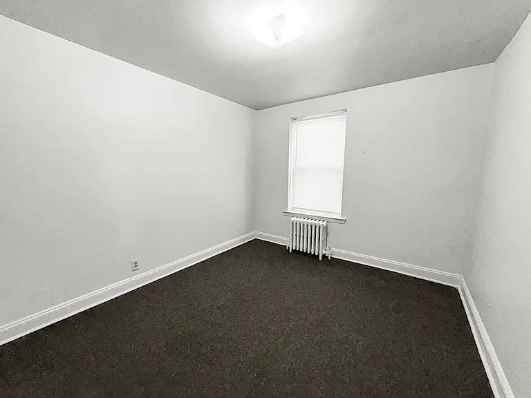 352 N Gross St #2 — Photo 9