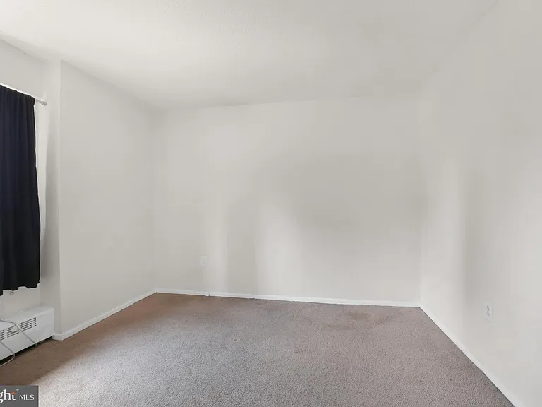 2101 Chestnut St #17-708 — Photo 16