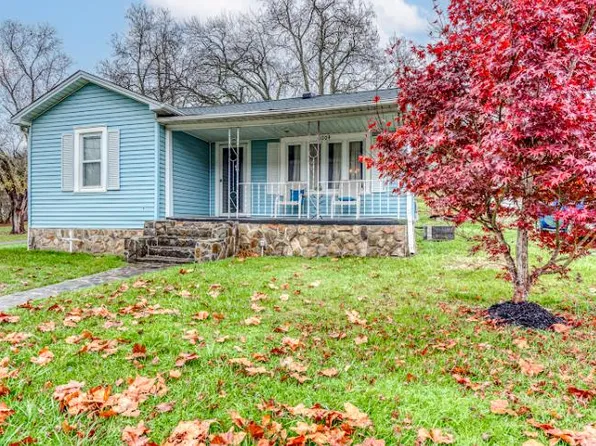 1004 W Main St, Saltville, VA 24370