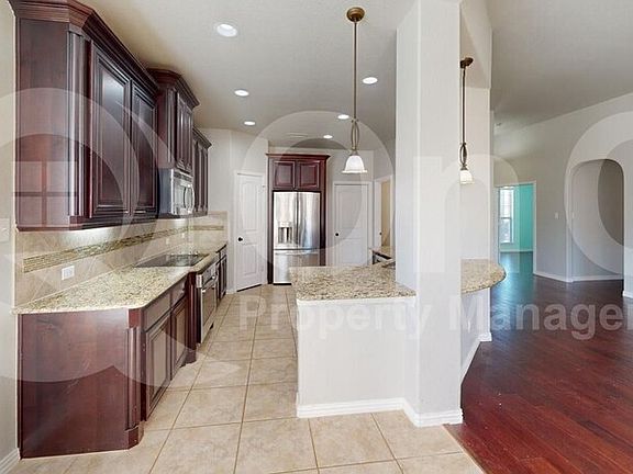 4th image of 108 N Star Ln