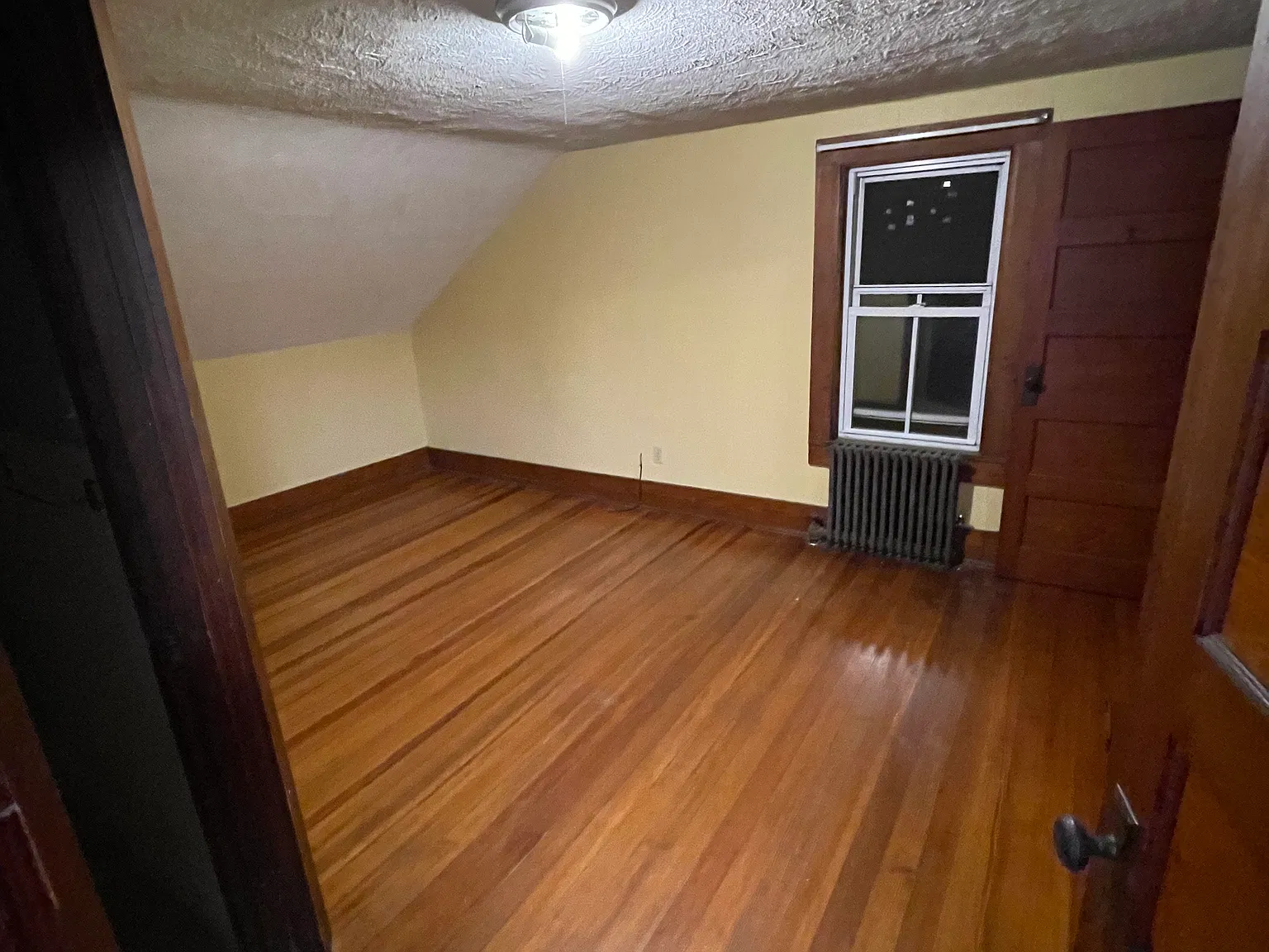 5 bed, 1250 sqft, $3,800 — Photo 3