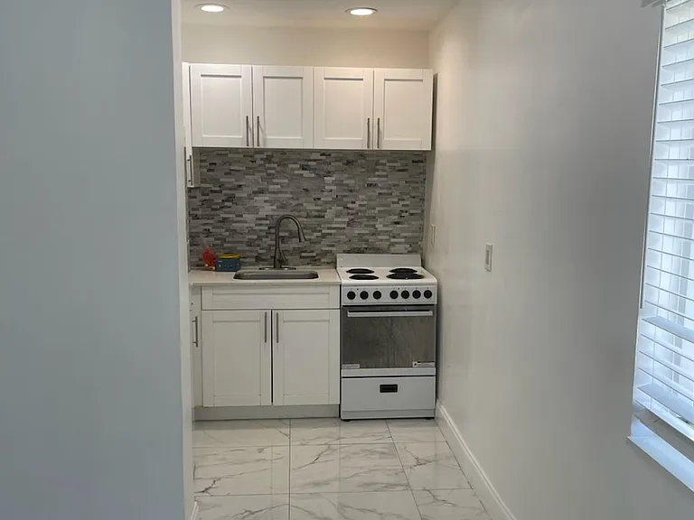 625 S 20th Ave #5 — Photo 6