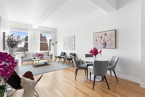 88 Greenwich St Photo 1