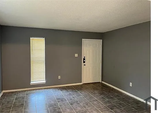 3273 Ridgemont Rd — Photo 5