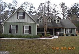 2nd image of 950 John Lovelace Rd