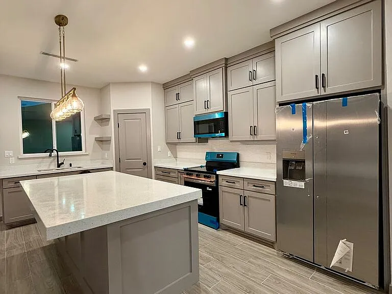 317 Avenida Del Sol #A — Photo 7