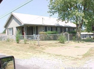 5520 Rolling Oaks Dr, Muskogee, OK 74401