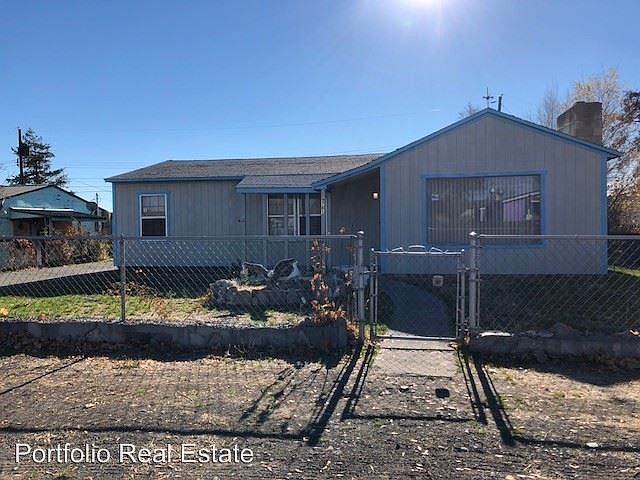 1st image of 9781 Curry Dr NE