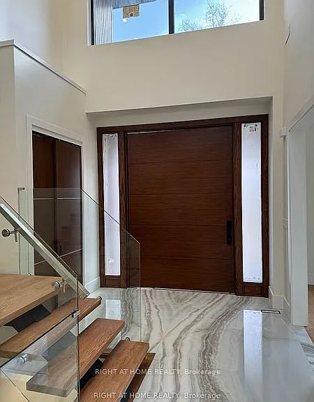 47 Kingswood Rd — Photo 10