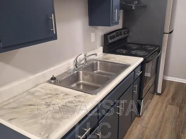 668 Knox Blvd #16, Radcliff, KY 40160