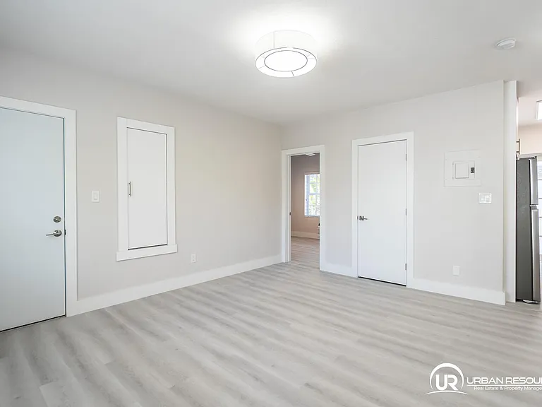 2418 Flamingo Dr #8 — Photo 20