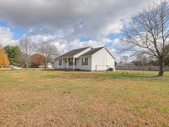 5th image of 1603 Golden Valley Dr