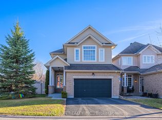 131 Kinghaven Cres, Ottawa, ON K2M 0C3