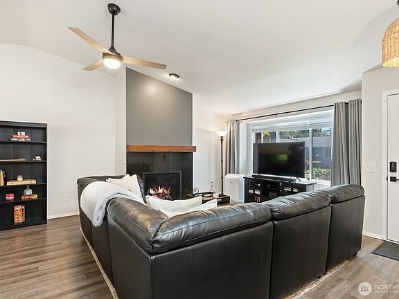 4th image of 2901 Club Court #315