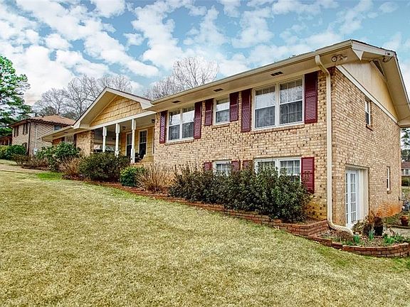 3rd image of 6616 Briarcliff Dr