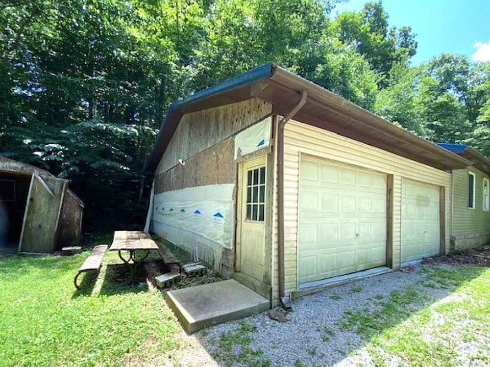 11th image of 7285 Locust Rd