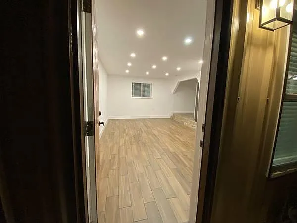Studio, 500 sqft, $1,575 — Photo 3
