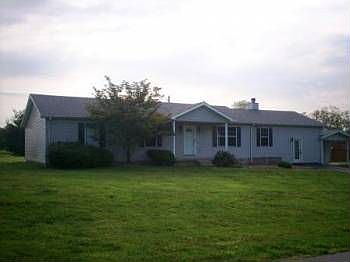 2nd image of 104 Julia Ln