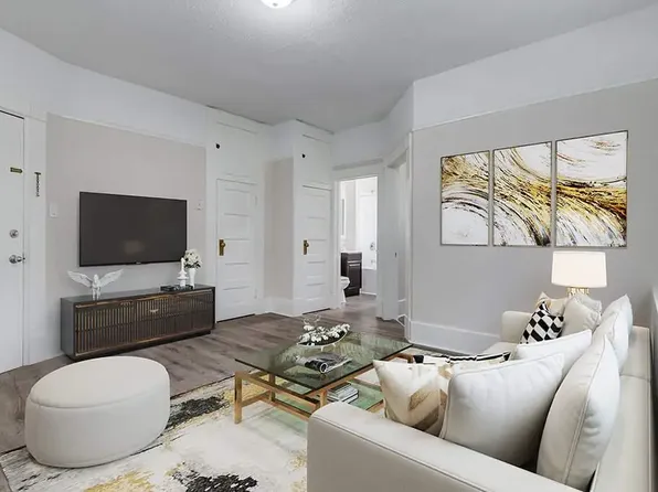 427 4th Ave N #304, Saskatoon, SK S7K 2M4