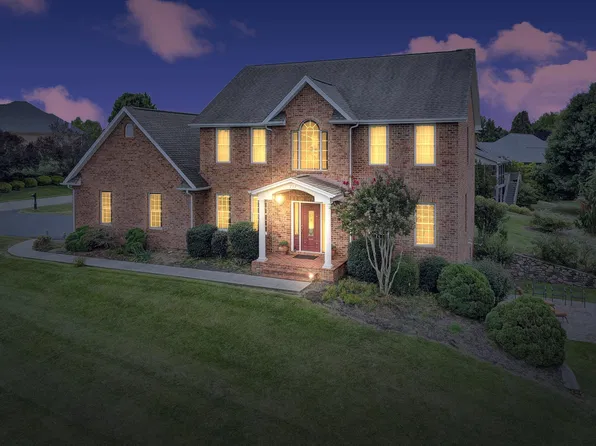 737 Scarlet Dr, Daleville, VA 24083