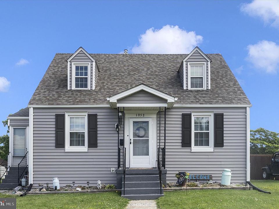 1st image of 1052 Fairview Rd
