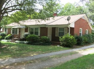 314 S Main Ave, Newton, NC 28658